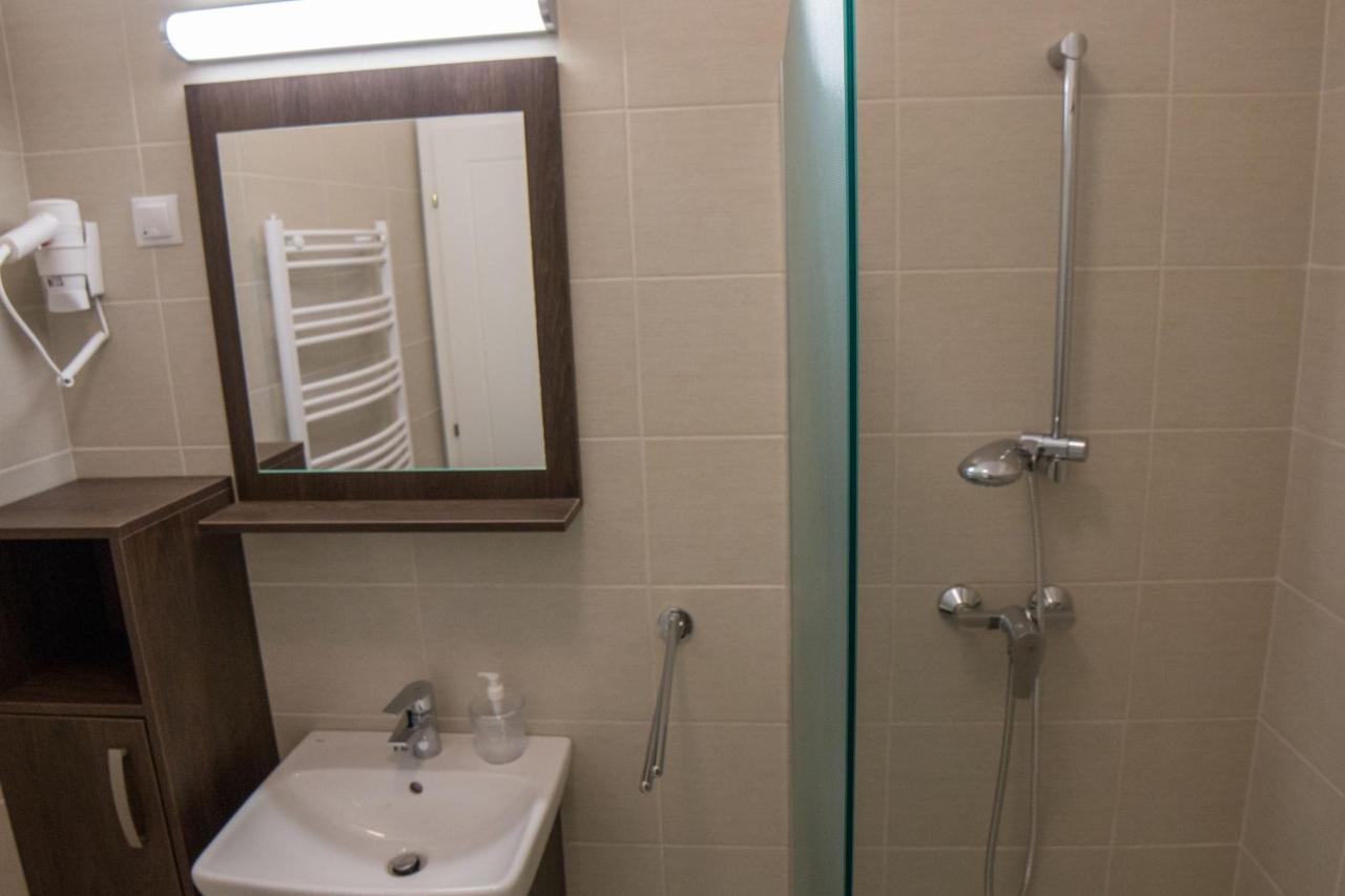 אגר Mecset Apartman מראה חיצוני תמונה