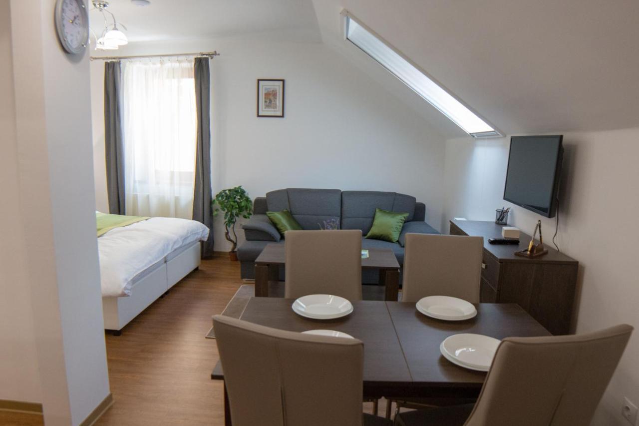 אגר Mecset Apartman מראה חיצוני תמונה