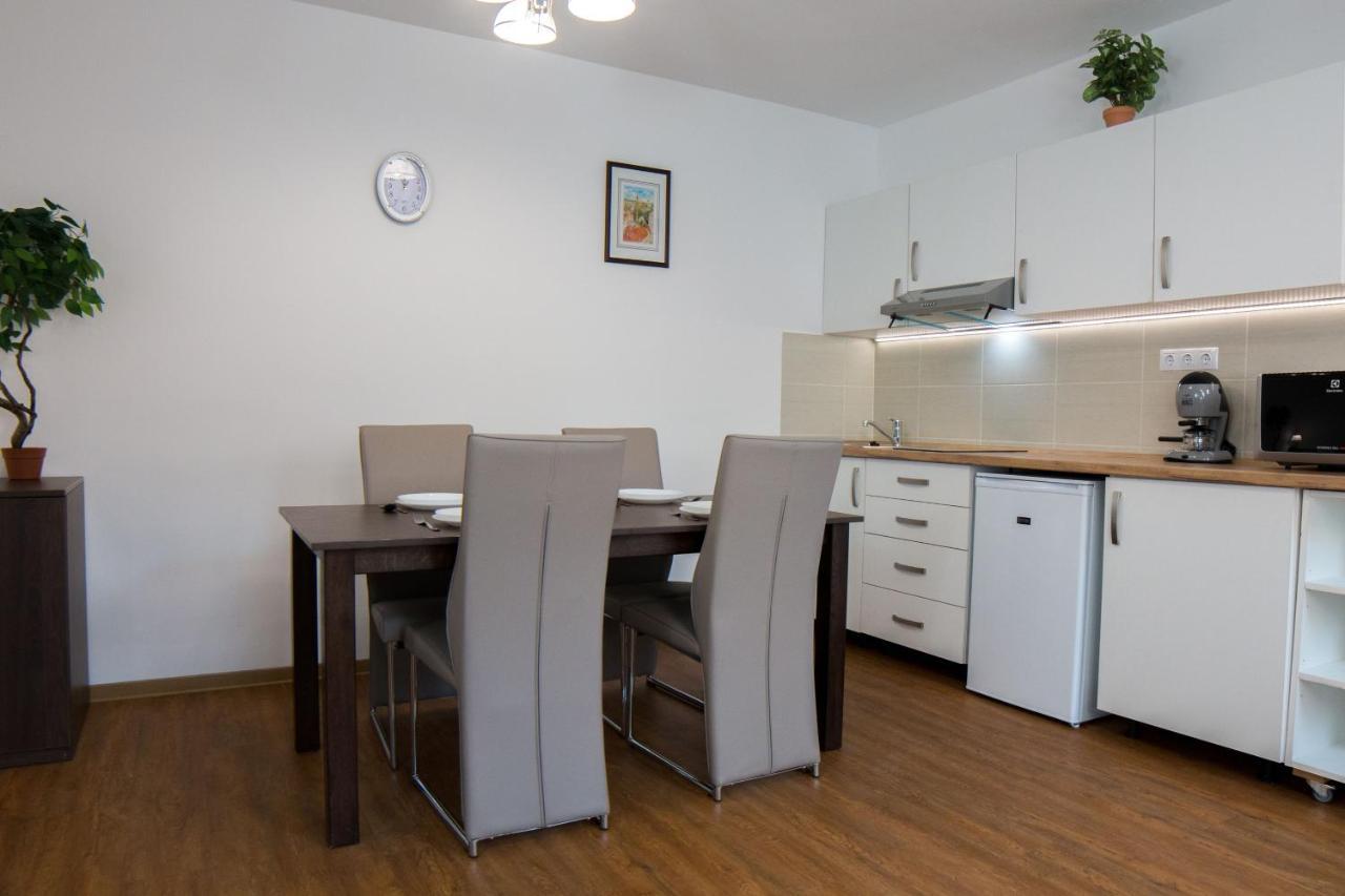 אגר Mecset Apartman מראה חיצוני תמונה